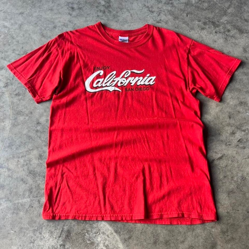 VINTAGE 2000s COCA COLA TEE